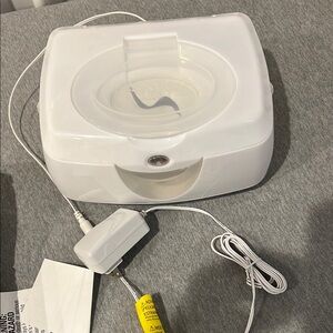 White Baby Wipe Warmer with Adapter